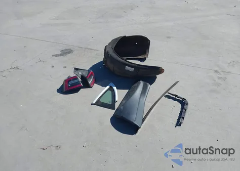 2018 Tesla Model 3 Long Range/Mid Range из США, поврежденный, VIN 5YJ3E1EA8JF162144